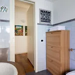 Lassu - Sulla Piazza Vista Mare *